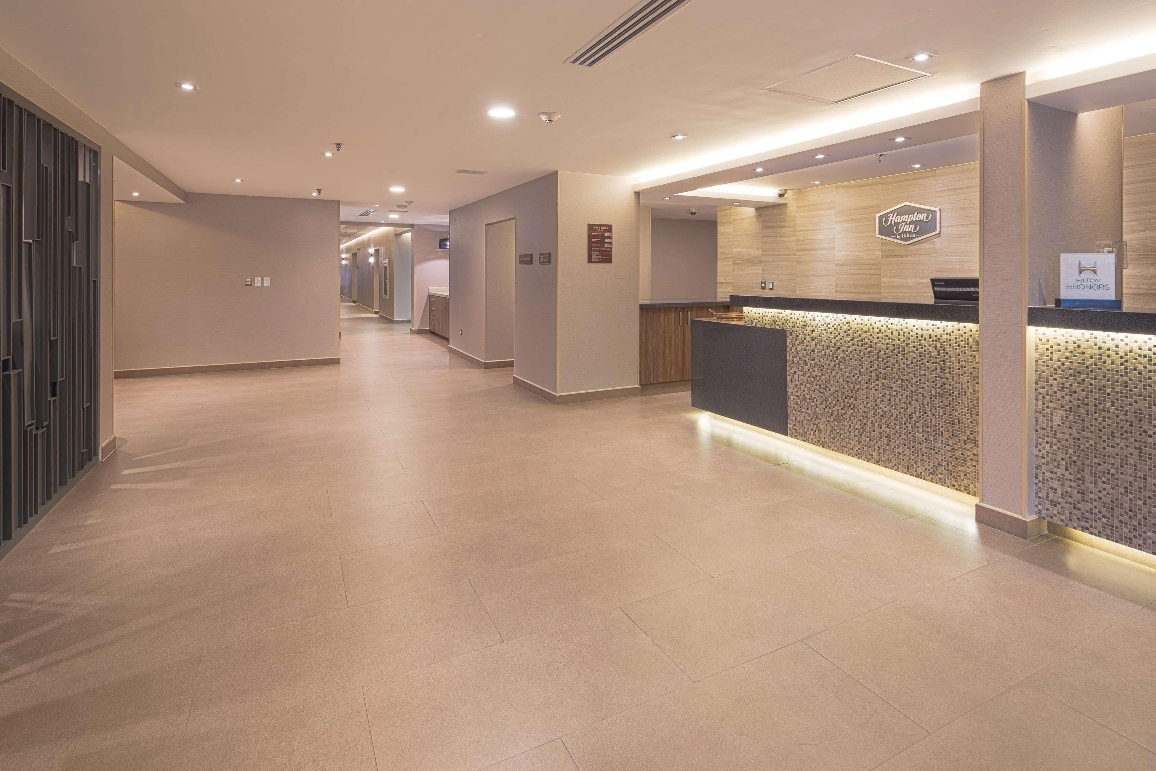 Hampton By Hilton Monterrey Galerias Obispado Buitenkant foto
