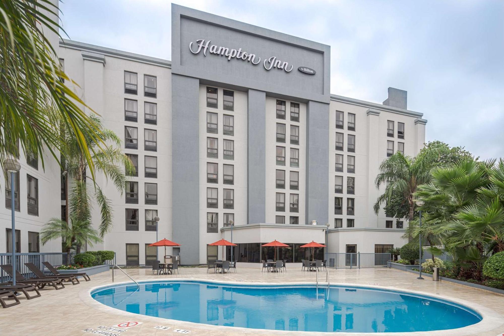 Hampton By Hilton Monterrey Galerias Obispado Buitenkant foto