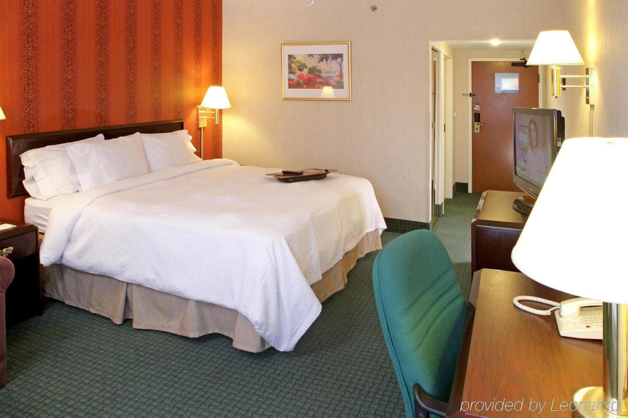 Hampton By Hilton Monterrey Galerias Obispado Buitenkant foto